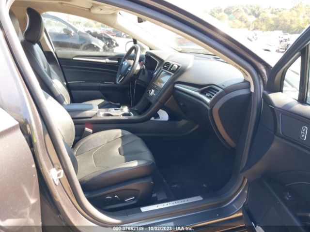 3FA6P0SU8KR126427 Ford Fusion Energi Titanium