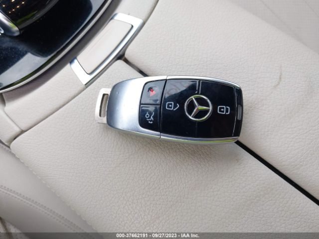 WDDZF4KB1JA310235 Mercedes-Benz E-class E 300