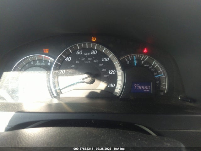 2012 TOYOTA CAMRY SE VIN: 4T1BF1FK7CU507489