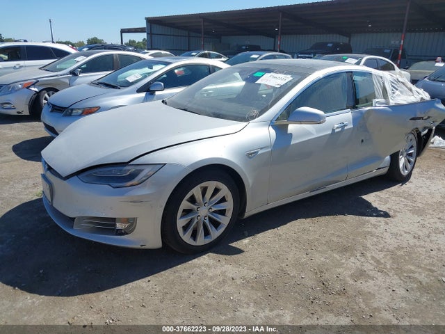 Tesla Model S 90d/70d/75d/60d/85d 2016 5YJSA1E29GF147466 Image 2