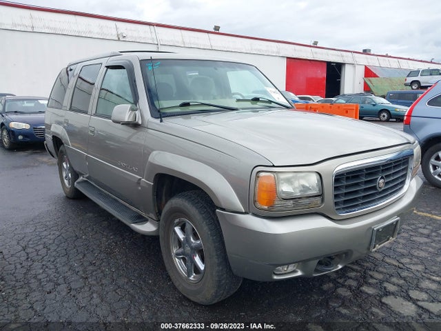 2000 CADILLAC ESCALADE VIN: 1GYEK63R2YR170715