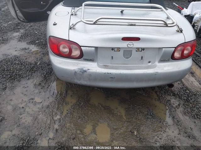 2005 MAZDA MX-5 MIATA CLOTH VIN: JM1NB353650413116