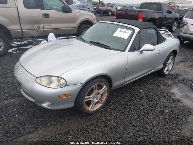 2005 MAZDA MX-5 MIATA CLOTH VIN: JM1NB353650413116