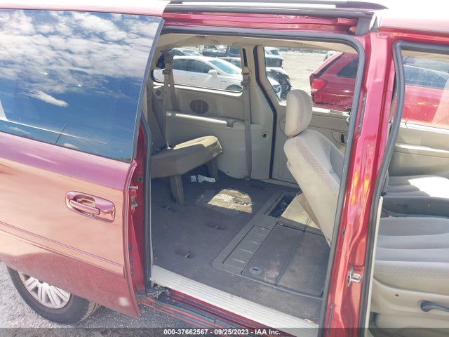 2007 CHRYSLER TOWN & COUNTRY LWB LX VIN: 2A4GP44R27R242776