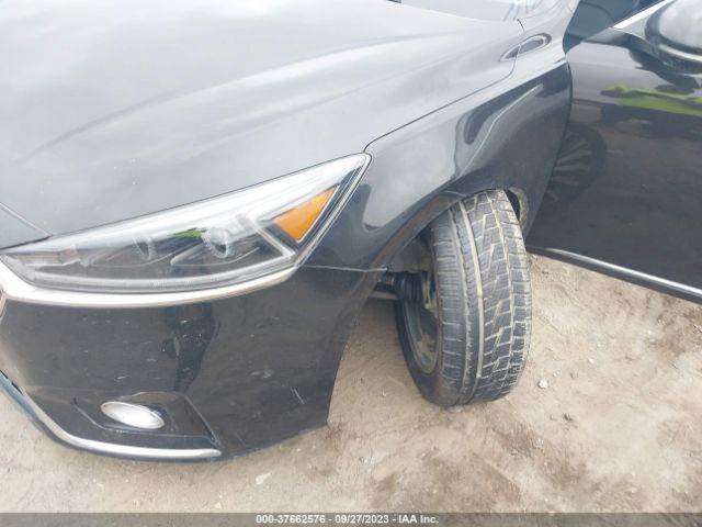 KNALC4J13H5061289 KIA Cadenza Premium