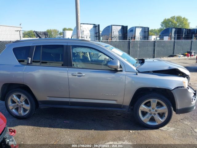 1C4NJCEB2ED737568 Jeep Compass Latitude