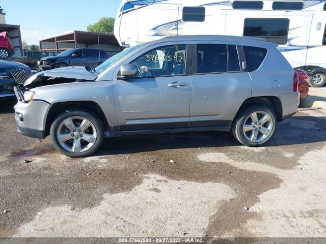 1C4NJCEB2ED737568 Jeep Compass Latitude