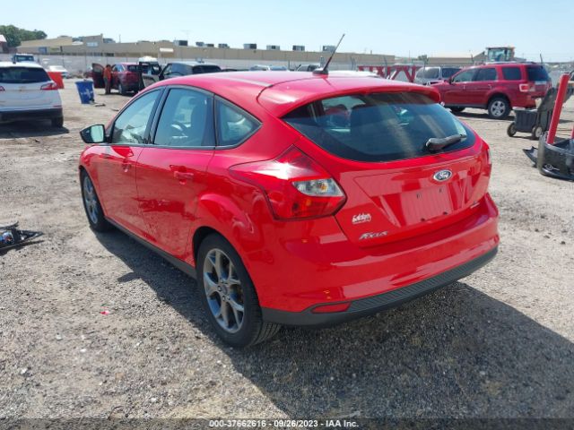 1FADP3K2XEL175641 Ford FOCUS SE
