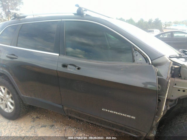 2016 JEEP CHEROKEE LATITUDE VIN: 1C4PJMCS0GW331684