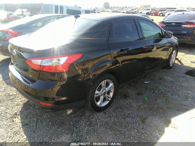 1FADP3F26EL374566 Ford FOCUS SE