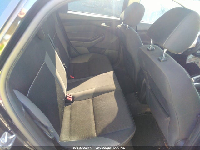 1FADP3F26EL374566 Ford FOCUS SE