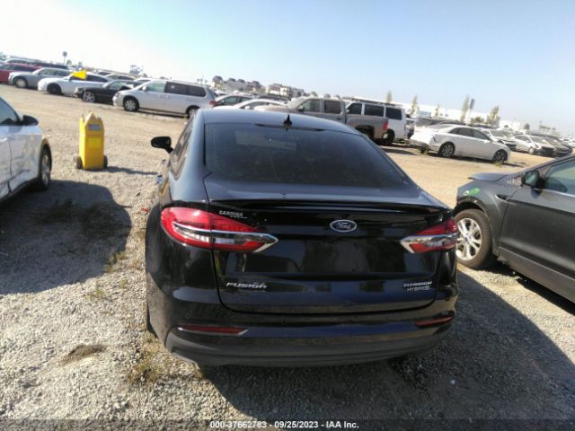 3FA6P0RU8KR134887 Ford Fusion Hybrid Titanium