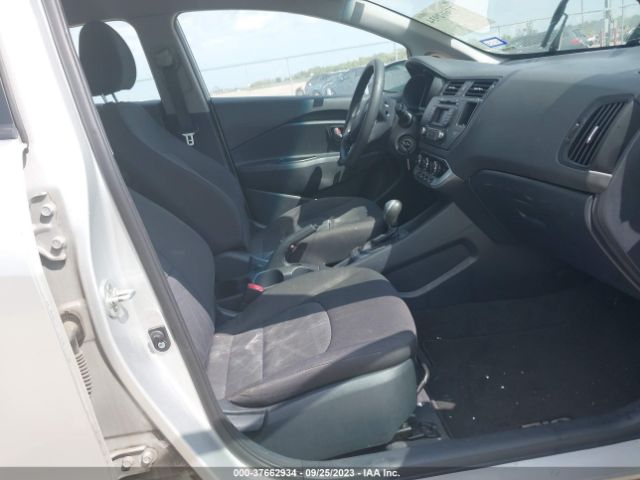 KNADM4A38F6440279 KIA RIO LX