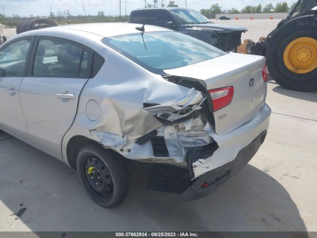 KNADM4A38F6440279 KIA RIO LX