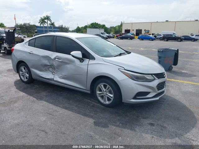 Chevrolet CRUZE LT 2018 1G1BE5SM4J7178891 Image 1