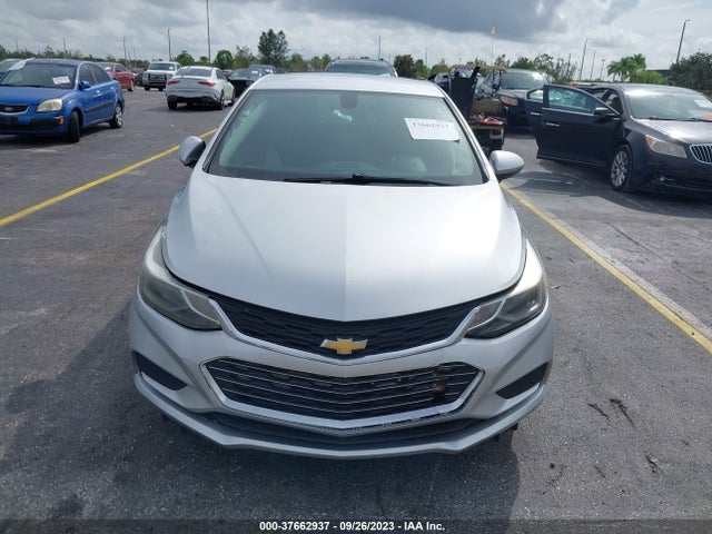 Chevrolet CRUZE LT 2018 1G1BE5SM4J7178891 Image 12
