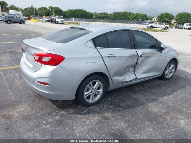 Chevrolet CRUZE LT 2018 1G1BE5SM4J7178891 Image 4
