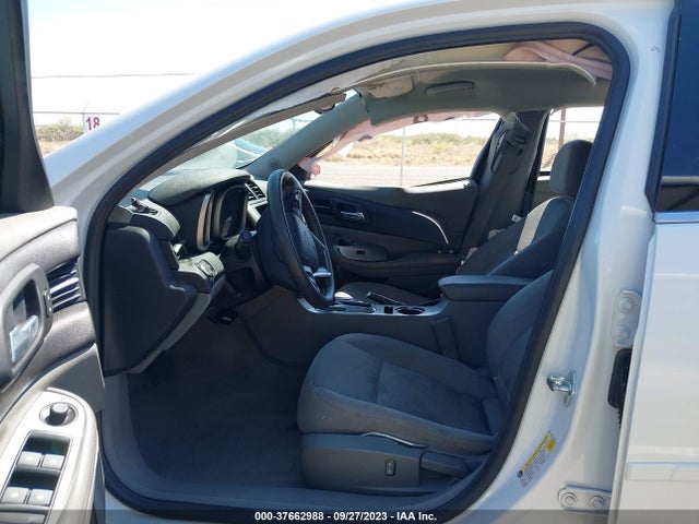 Chevrolet MALIBU LS 2015 1G11B5SL7FF299083 Image 5