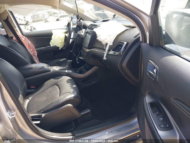 2019 DODGE JOURNEY CROSSROAD VIN: 3C4PDCGB7KT749556