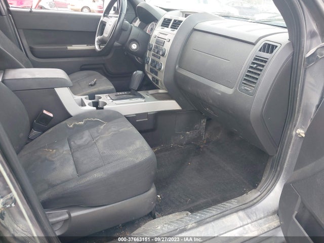 2009 FORD ESCAPE XLT VIN: 1FMCU03779KB26878