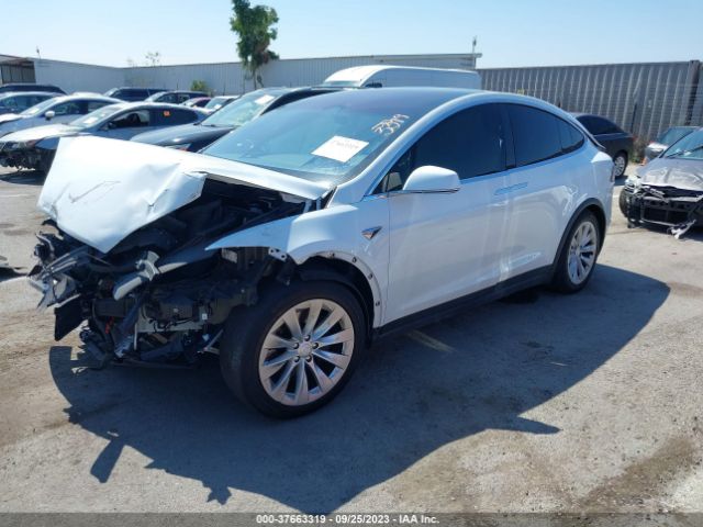 5YJXCBE22JF116931 Tesla Model X 75d/100d/p100d