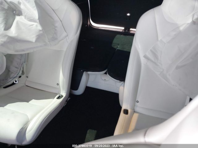 5YJXCBE22JF116931 Tesla Model X 75d/100d/p100d
