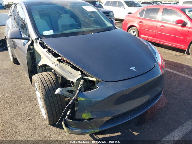 7SAYGDEEXPA152177 Tesla Model Y Long Range