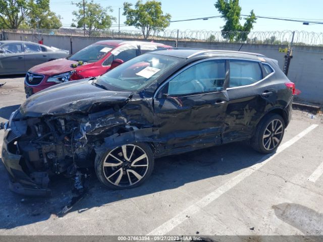 JN1BJ1CRXHW141465 Nissan Rogue Sport Sl