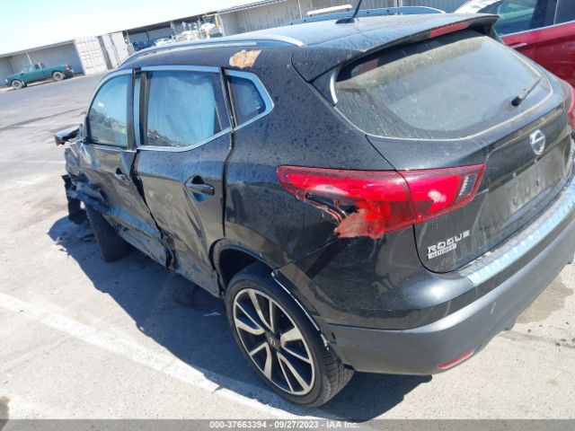 JN1BJ1CRXHW141465 Nissan Rogue Sport Sl