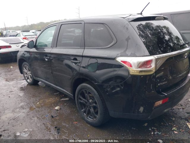 JA4AZ3A31EZ006312 Mitsubishi Outlander Se
