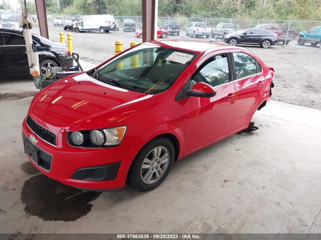 Chevrolet SONIC LT 2015 1G1JC5SH4F4116291 Image 2