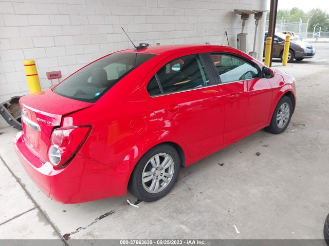 Chevrolet SONIC LT 2015 1G1JC5SH4F4116291 Image 4