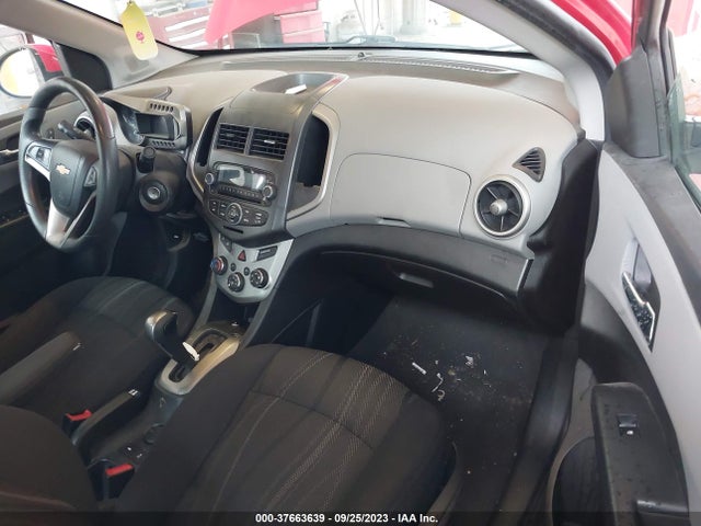 Chevrolet SONIC LT 2015 1G1JC5SH4F4116291 Image 5