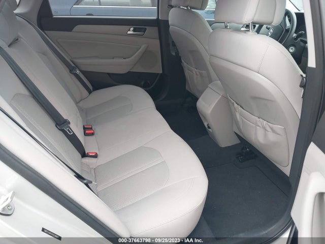 2015 HYUNDAI SONATA 2.4L SE VIN: 5NPE24AF5FH248847