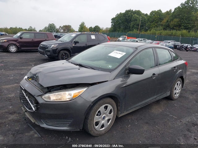 Ford FOCUS S 2017 1FADP3E21HL281430 Image 2