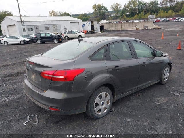 Ford FOCUS S 2017 1FADP3E21HL281430 Image 4
