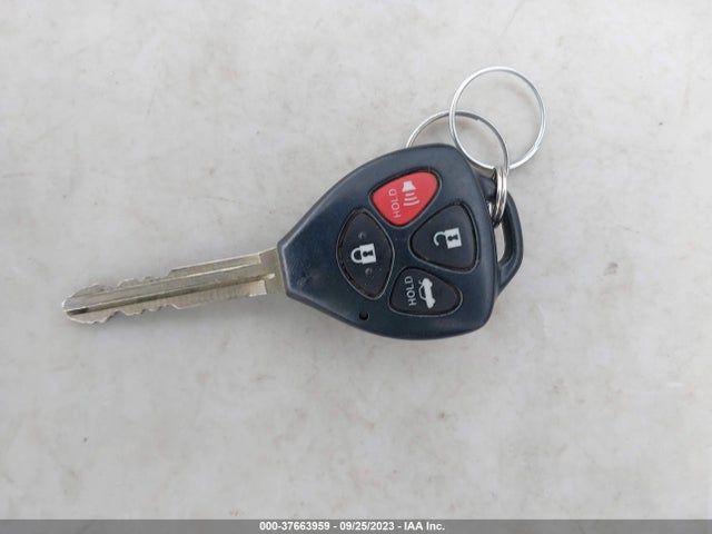 2013 TOYOTA COROLLA L/LE/S VIN: 2T1BU4EE6DC104898