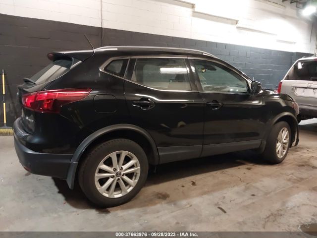 JN1BJ1CR4KW631004 Nissan Rogue Sport Sv
