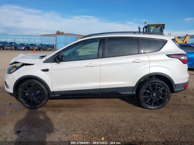 1FMCU9G91HUC67447 Ford ESCAPE SE