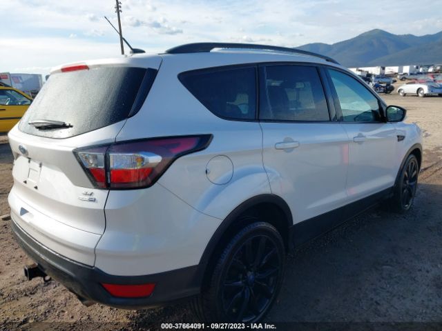 1FMCU9G91HUC67447 Ford ESCAPE SE