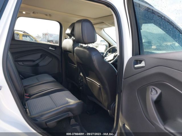 1FMCU9G91HUC67447 Ford ESCAPE SE