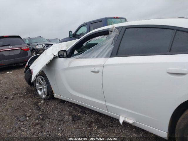2C3CDXHG7FH857131 Dodge Charger Sxt
