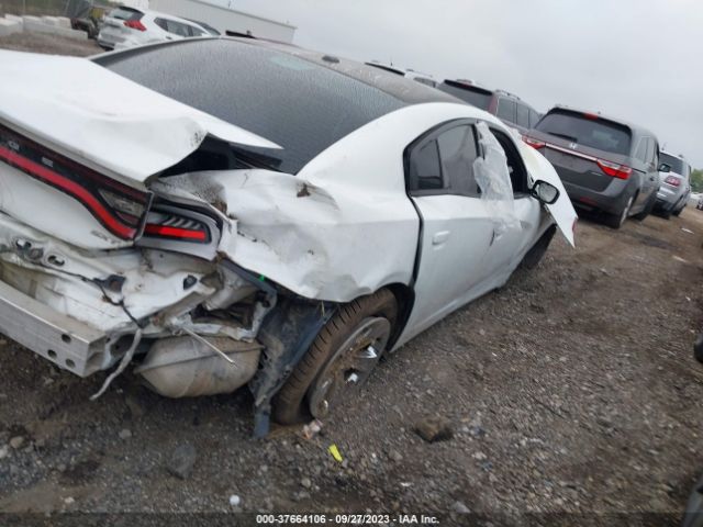 2C3CDXHG7FH857131 Dodge Charger Sxt