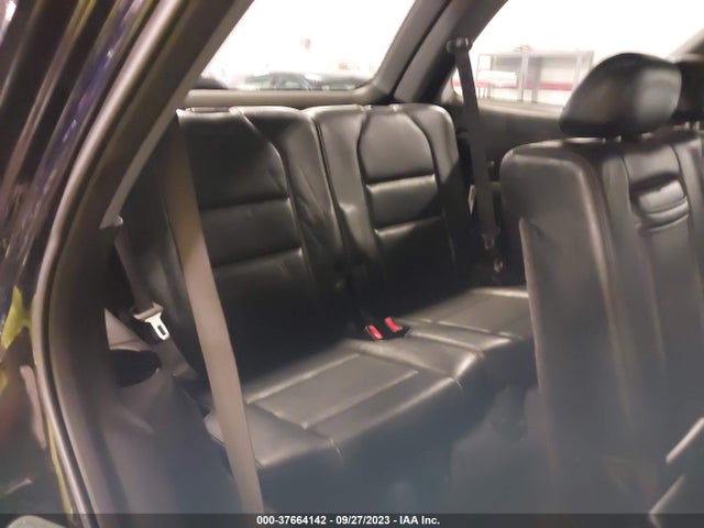 2005 ACURA MDX TOURING VIN: 2HNYD18825H525419