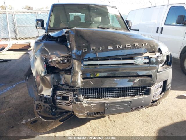 SALEW6EEXP2111786 Land Rover Defender Carpathian Edition/ V8