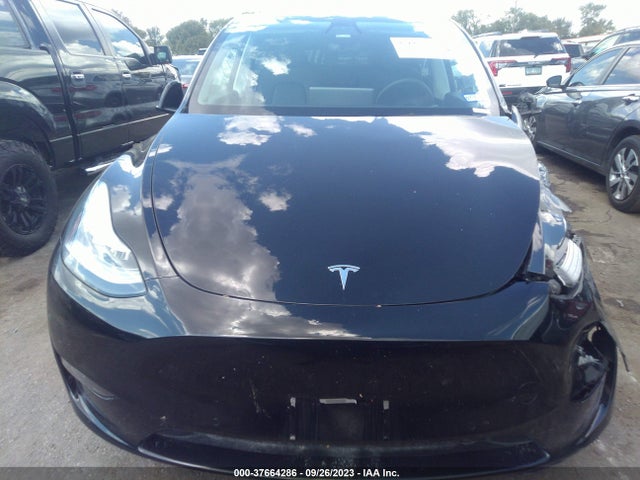 5YJYGDEE1MF196693 Tesla Model Y Long Range