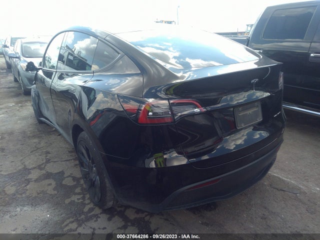 5YJYGDEE1MF196693 Tesla Model Y Long Range