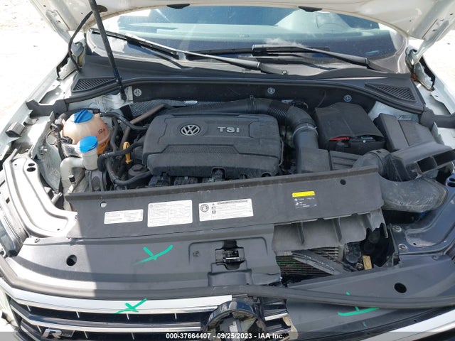 1VWDT7A33HC039005 Volkswagen Passat R-line W/comfort Pkg