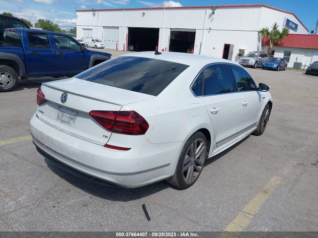 1VWDT7A33HC039005 Volkswagen Passat R-line W/comfort Pkg