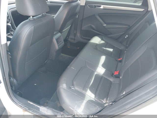 1VWDT7A33HC039005 Volkswagen Passat R-line W/comfort Pkg
